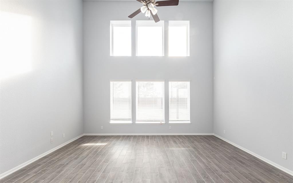 20119 2 Bushwick Falls Drive, Montgomery, Texas 77316, 4 Bedrooms Bedrooms, 10 Rooms Rooms,2 BathroomsBathrooms,Single-family,For Sale,Bushwick Falls,76081237