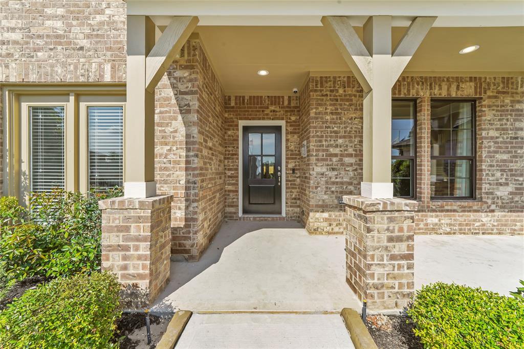 15818 2 Grampian Reach Lane, Humble, Texas 77346, 4 Bedrooms Bedrooms, 7 Rooms Rooms,3 BathroomsBathrooms,Single-family,For Sale,Grampian Reach,51895195