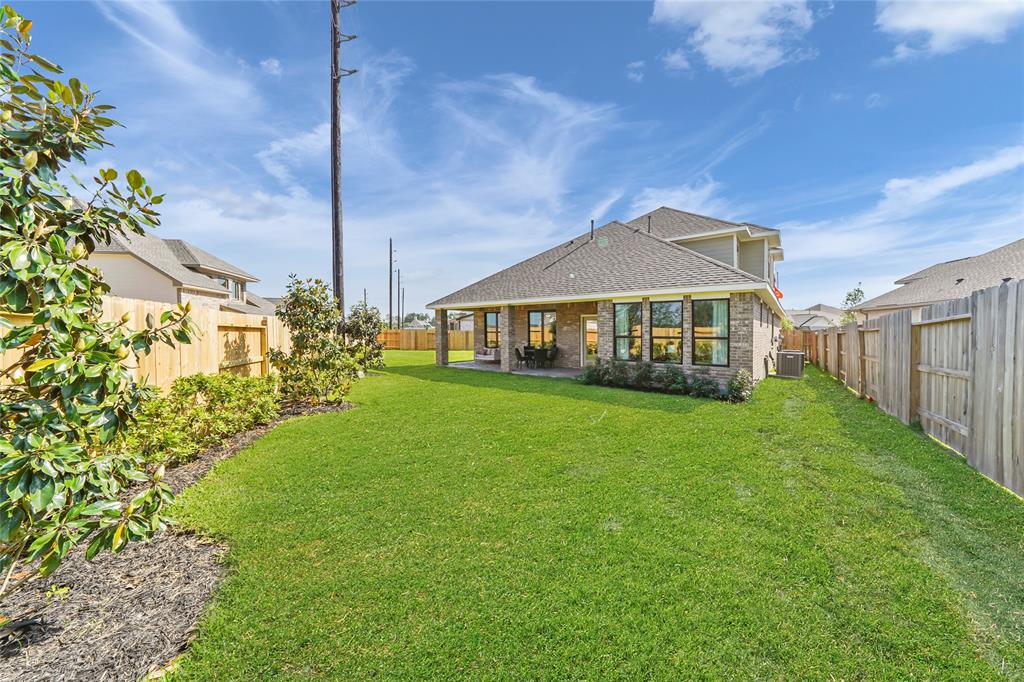 15818 2 Grampian Reach Lane, Humble, Texas 77346, 4 Bedrooms Bedrooms, 7 Rooms Rooms,3 BathroomsBathrooms,Single-family,For Sale,Grampian Reach,51895195