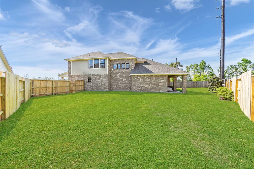 15818 2 Grampian Reach Lane, Humble, Texas 77346, 4 Bedrooms Bedrooms, 7 Rooms Rooms,3 BathroomsBathrooms,Single-family,For Sale,Grampian Reach,51895195