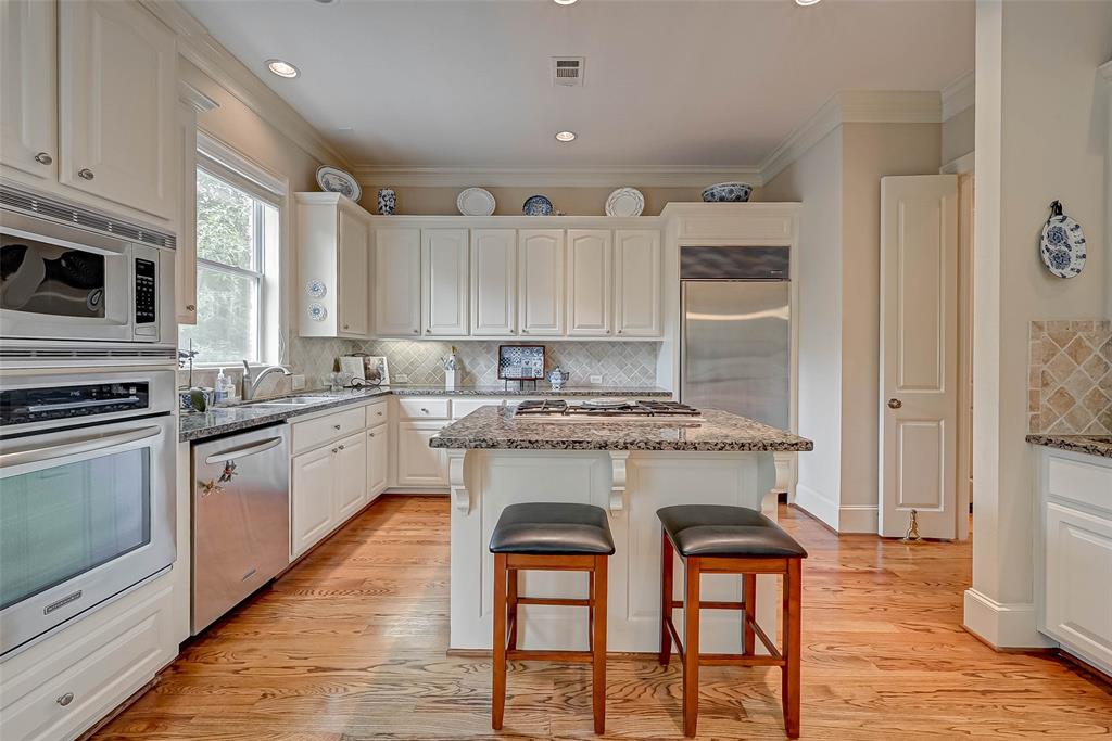 4611 3 Regent Manor Drive, Kingwood, Texas 77345, 3 Bedrooms Bedrooms, 17 Rooms Rooms,3 BathroomsBathrooms,Single-family,For Sale,Regent Manor Drive,77406911