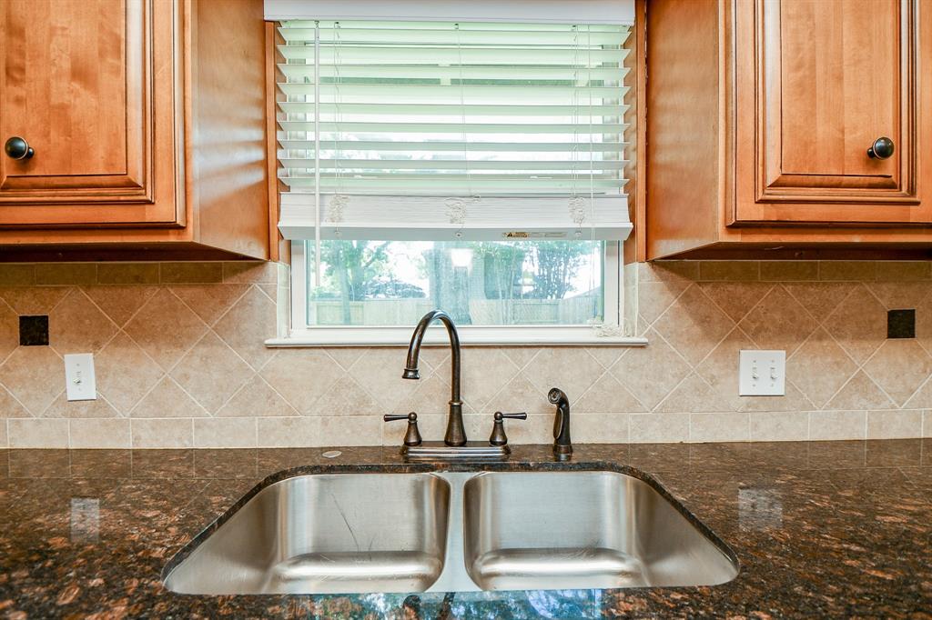 5517 1 Judalon Lane, Houston, Texas 77056, 3 Bedrooms Bedrooms, 9 Rooms Rooms,2 BathroomsBathrooms,Single-family,For Sale,Judalon,75910254