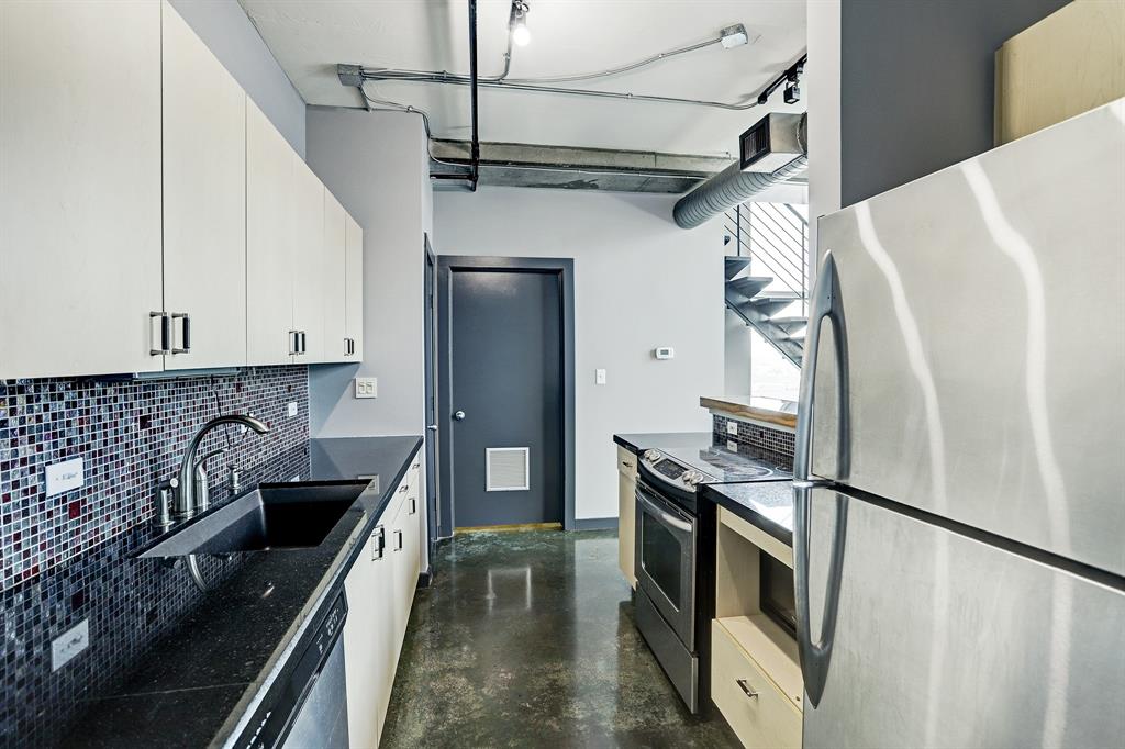 2000 Bagby Street, Houston, Texas 77002, 1 Bedroom Bedrooms, 2 Rooms Rooms,1 BathroomBathrooms,Mid/hi-rise Condo,For Sale,RISE LOFTS,Bagby,94124351