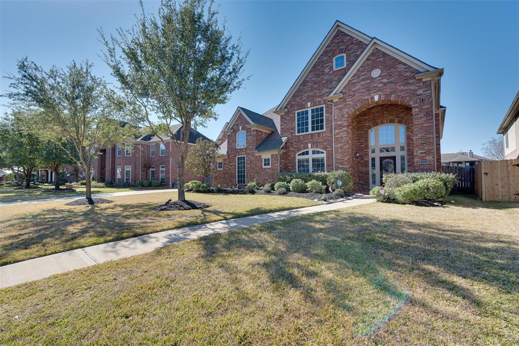 11311 3 Dawnheath Dr Drive, Cypress, Texas 77433, 6 Bedrooms Bedrooms, 11 Rooms Rooms,6 BathroomsBathrooms,Single-family,For Sale,Dawnheath Dr,22260021