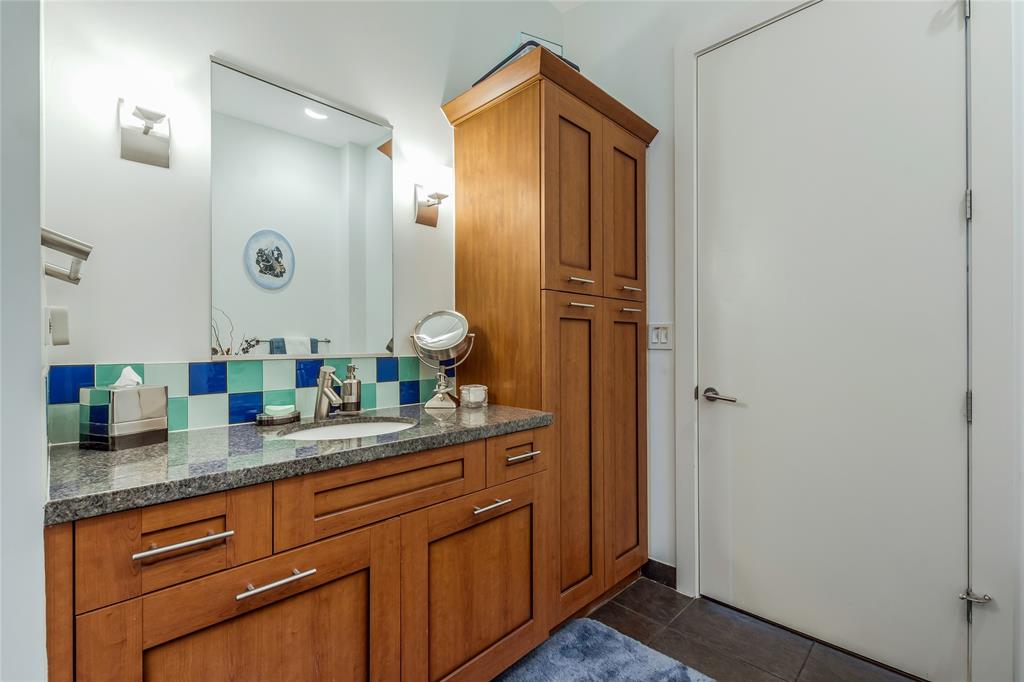 4821 Nasa Parkway, Seabrook, Texas 77586, 3 Bedrooms Bedrooms, 8 Rooms Rooms,3 BathroomsBathrooms,Mid/hi-rise Condo,For Sale,ENDEAVOUR,Nasa,71196345