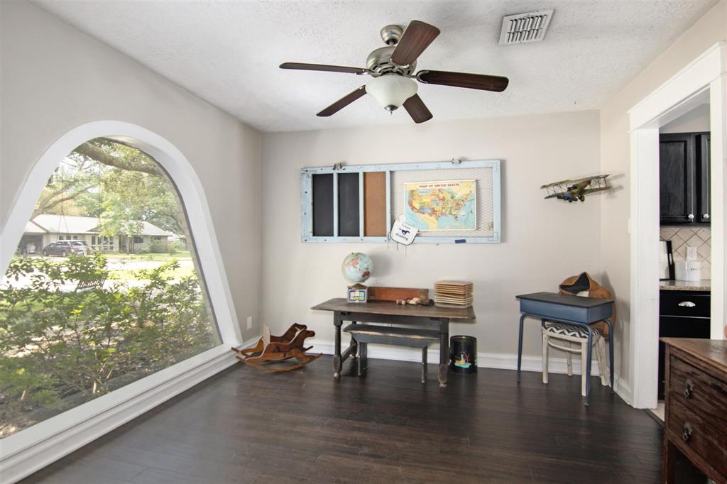 508 1 Misty Lane, Friendswood, Texas 77546, 3 Bedrooms Bedrooms, 9 Rooms Rooms,2 BathroomsBathrooms,Single-family,For Sale,Misty,82126762