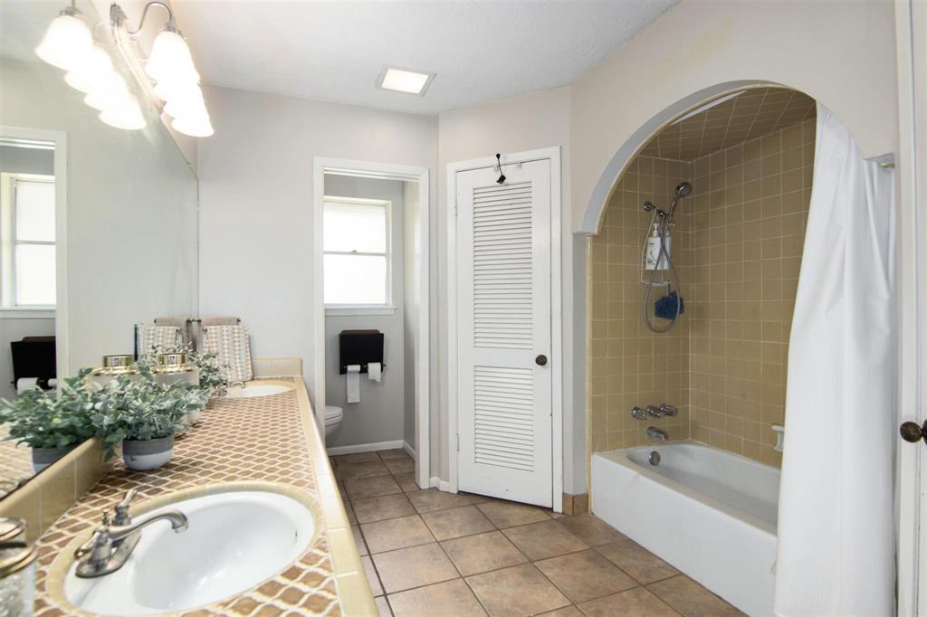 508 1 Misty Lane, Friendswood, Texas 77546, 3 Bedrooms Bedrooms, 9 Rooms Rooms,2 BathroomsBathrooms,Single-family,For Sale,Misty,82126762