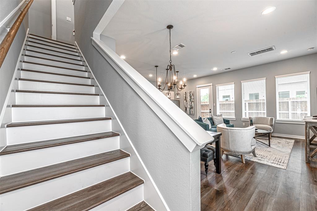 6723 2 Parker Oaks Lane, Houston, Texas 77076, 3 Bedrooms Bedrooms, 7 Rooms Rooms,2 BathroomsBathrooms,Single-family,For Sale,Parker Oaks,80583673
