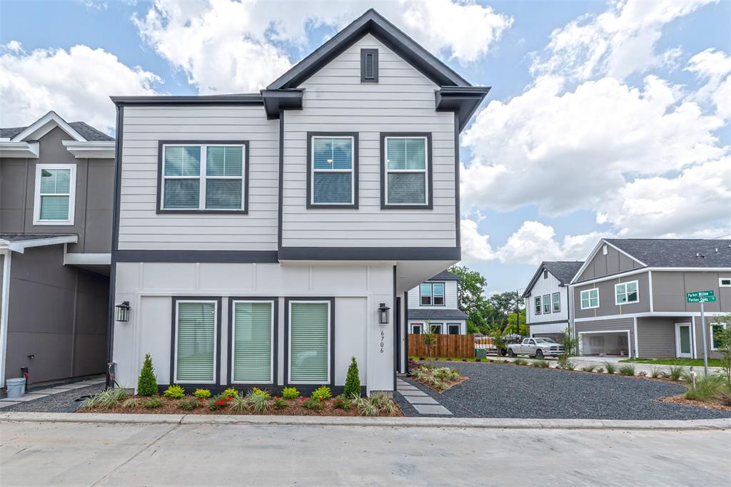 6723 2 Parker Oaks Lane, Houston, Texas 77076, 3 Bedrooms Bedrooms, 7 Rooms Rooms,2 BathroomsBathrooms,Single-family,For Sale,Parker Oaks,80583673