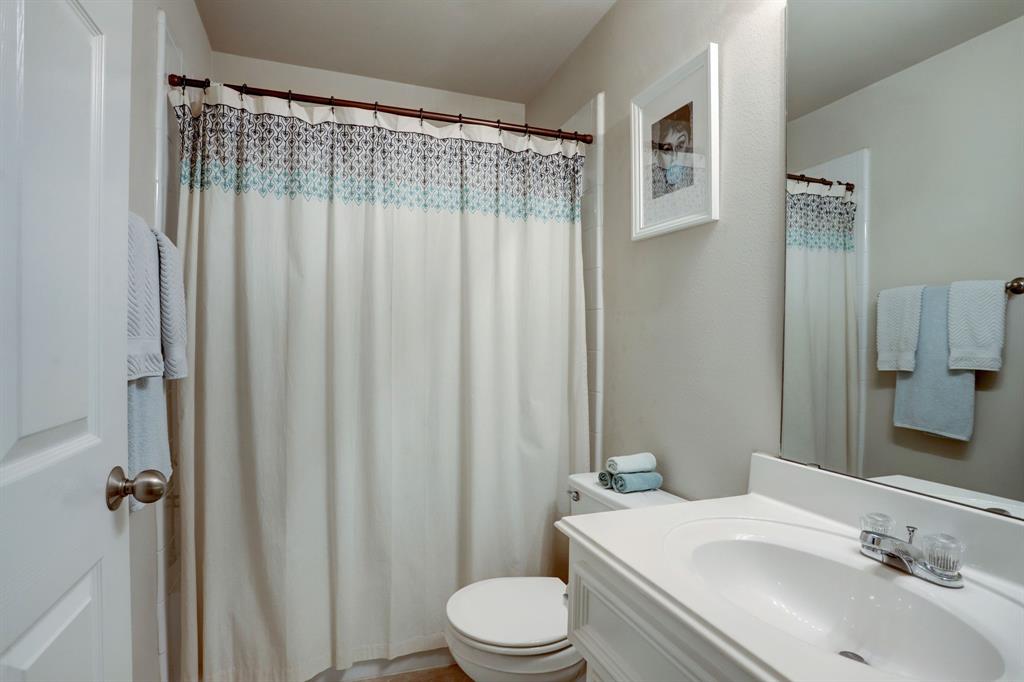 3007 3 Heights Hollow Lane, Houston, Texas 77007, 2 Bedrooms Bedrooms, 5 Rooms Rooms,2 BathroomsBathrooms,Townhouse/condo,For Sale,Heights Hollow,68153885