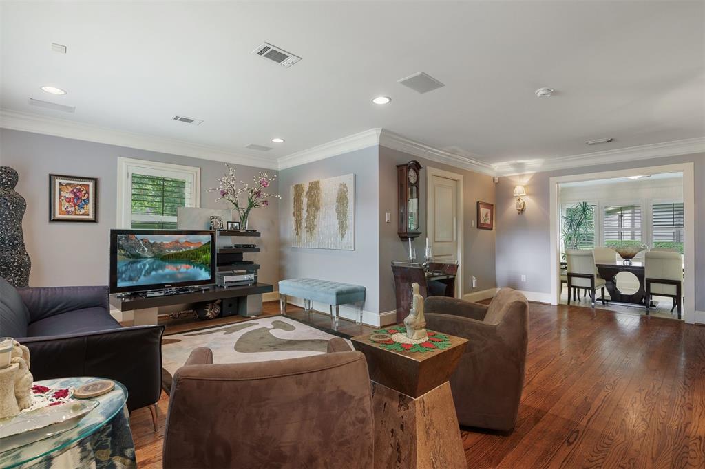 1519 1 Glen Oaks Street, Houston, Texas 77008, 2 Bedrooms Bedrooms, 6 Rooms Rooms,1 BathroomBathrooms,Single-family,For Sale,Glen Oaks,55337540