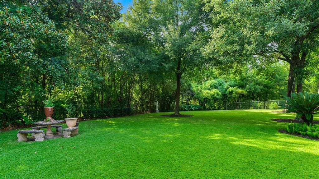 1519 1 Glen Oaks Street, Houston, Texas 77008, 2 Bedrooms Bedrooms, 6 Rooms Rooms,1 BathroomBathrooms,Single-family,For Sale,Glen Oaks,55337540