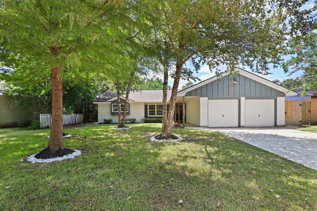 2526 1 Haverhill Drive, Houston, Texas 77008, 3 Bedrooms Bedrooms, 7 Rooms Rooms,2 BathroomsBathrooms,Single-family,For Sale,Haverhill,10985670