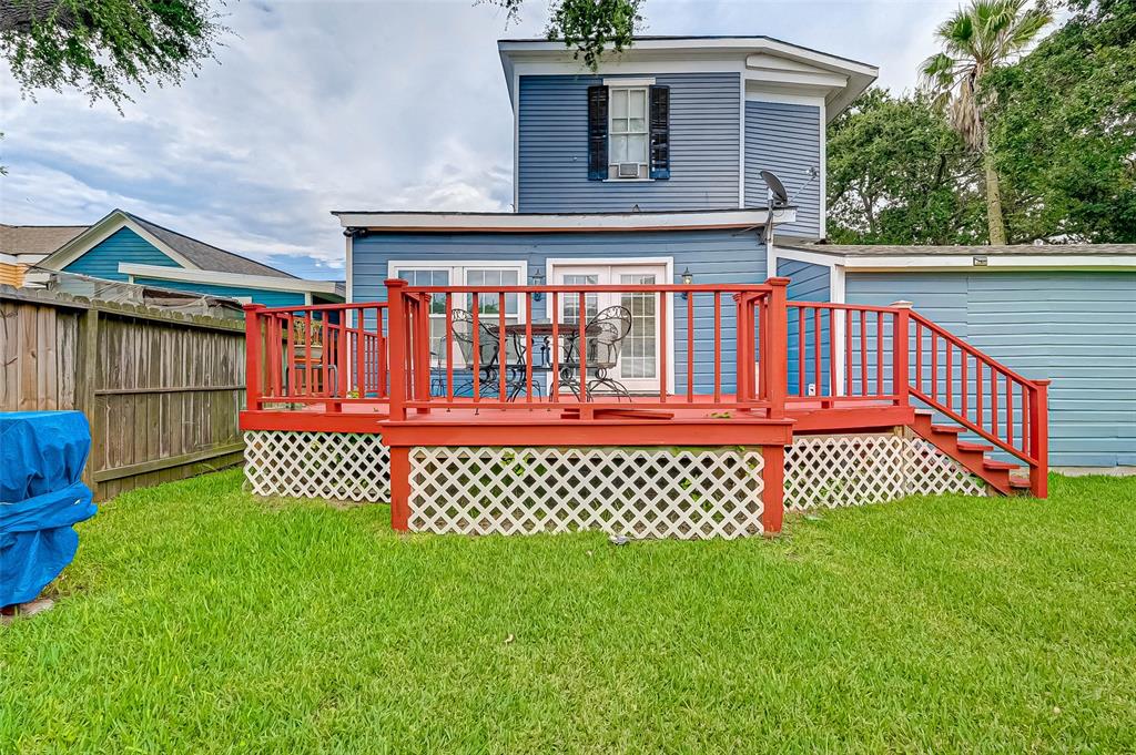 2904 2 Avenue L, Galveston, Texas 77550, 5 Bedrooms Bedrooms, 12 Rooms Rooms,2 BathroomsBathrooms,Single-family,For Sale,Avenue L,53899973
