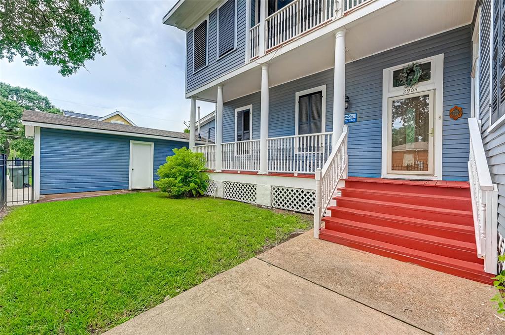2904 2 Avenue L, Galveston, Texas 77550, 5 Bedrooms Bedrooms, 12 Rooms Rooms,2 BathroomsBathrooms,Single-family,For Sale,Avenue L,53899973