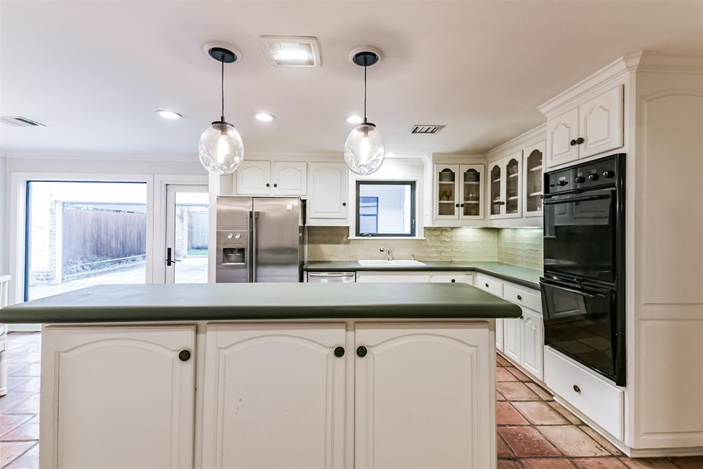 10219 1.5 Chevy Chase Drive, Houston, Texas 77042, 4 Bedrooms Bedrooms, 9 Rooms Rooms,2 BathroomsBathrooms,Single-family,For Sale,Chevy Chase,51997793