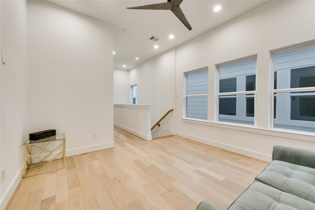 1938 2 Hoskins Drive, Houston, Texas 77080, 3 Bedrooms Bedrooms, 8 Rooms Rooms,2 BathroomsBathrooms,Single-family,For Sale,Hoskins,59213665