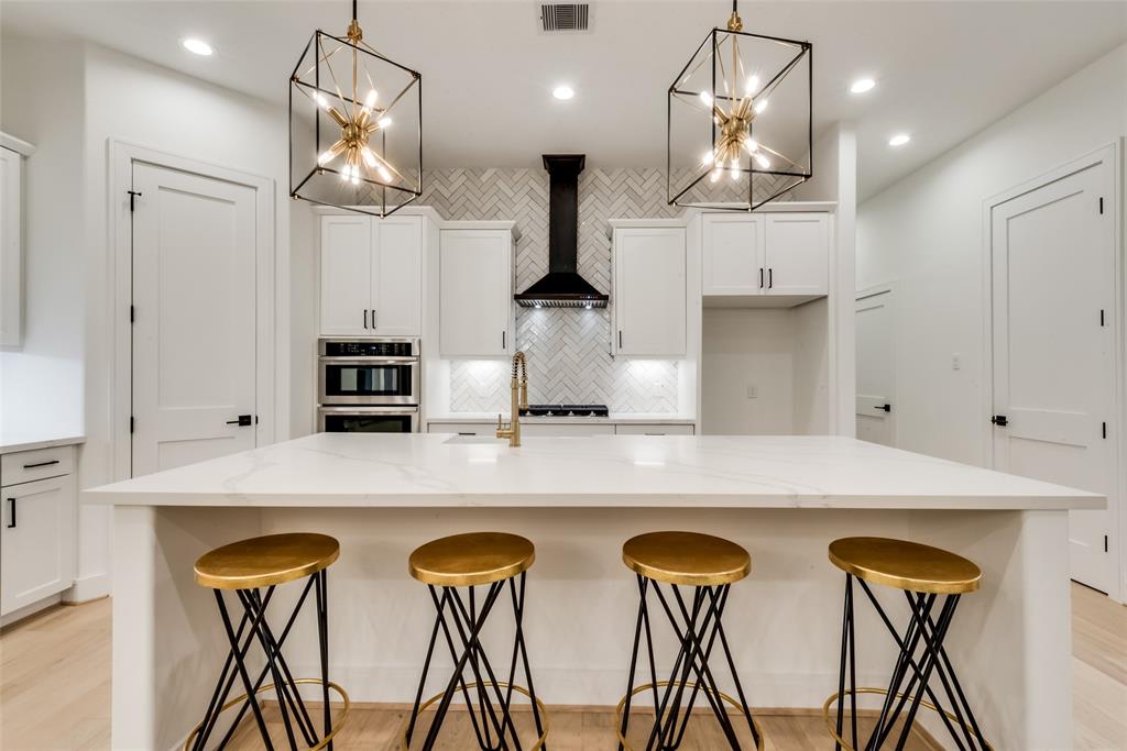 1938 2 Hoskins Drive, Houston, Texas 77080, 3 Bedrooms Bedrooms, 8 Rooms Rooms,2 BathroomsBathrooms,Single-family,For Sale,Hoskins,59213665