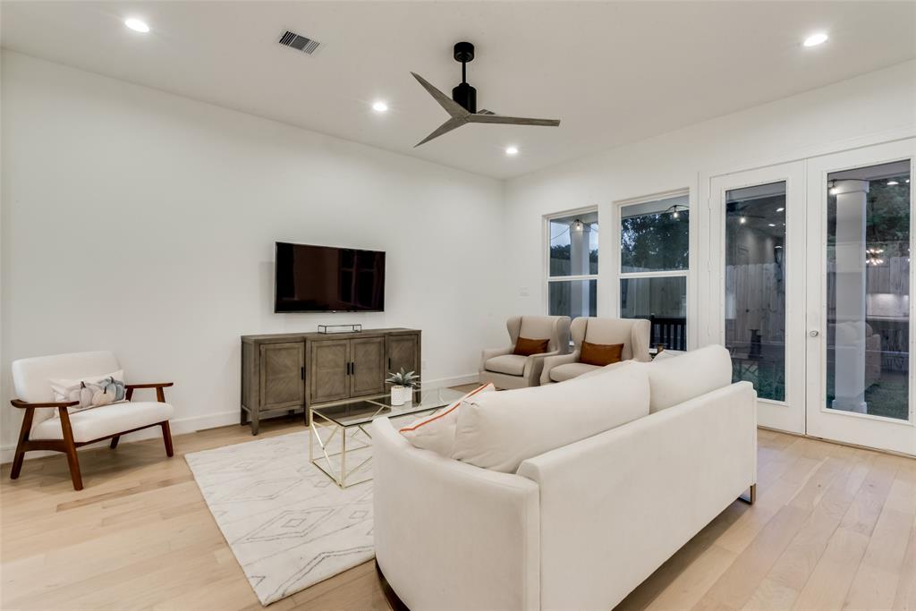 9425 2 Montridge Drive, Houston, Texas 77080, 3 Bedrooms Bedrooms, 8 Rooms Rooms,2 BathroomsBathrooms,Single-family,For Sale,Montridge,51194221