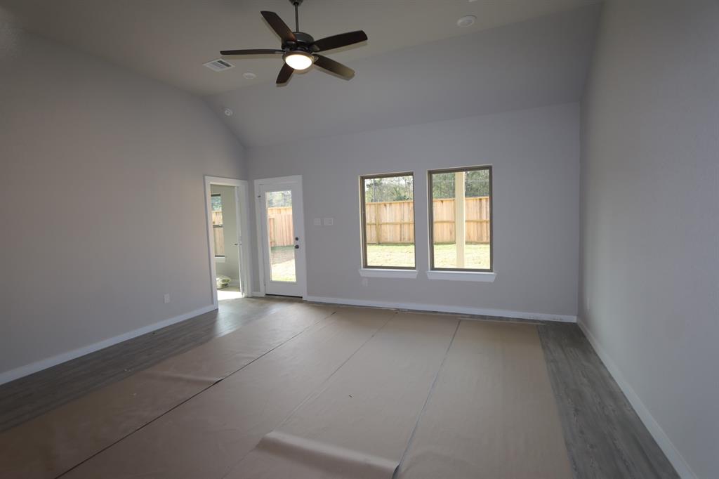 21928 2 Juniper Crossing Drive, New Caney, Texas 77357, 5 Bedrooms Bedrooms, 8 Rooms Rooms,3 BathroomsBathrooms,Single-family,For Sale,Juniper Crossing,52067639