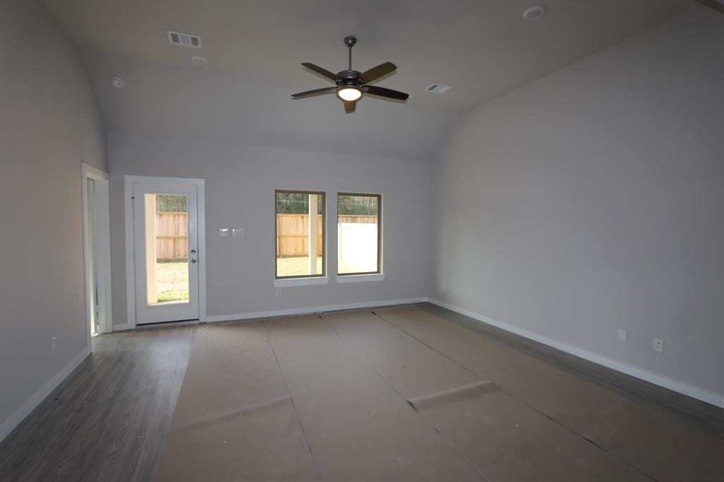 21928 2 Juniper Crossing Drive, New Caney, Texas 77357, 5 Bedrooms Bedrooms, 8 Rooms Rooms,3 BathroomsBathrooms,Single-family,For Sale,Juniper Crossing,52067639