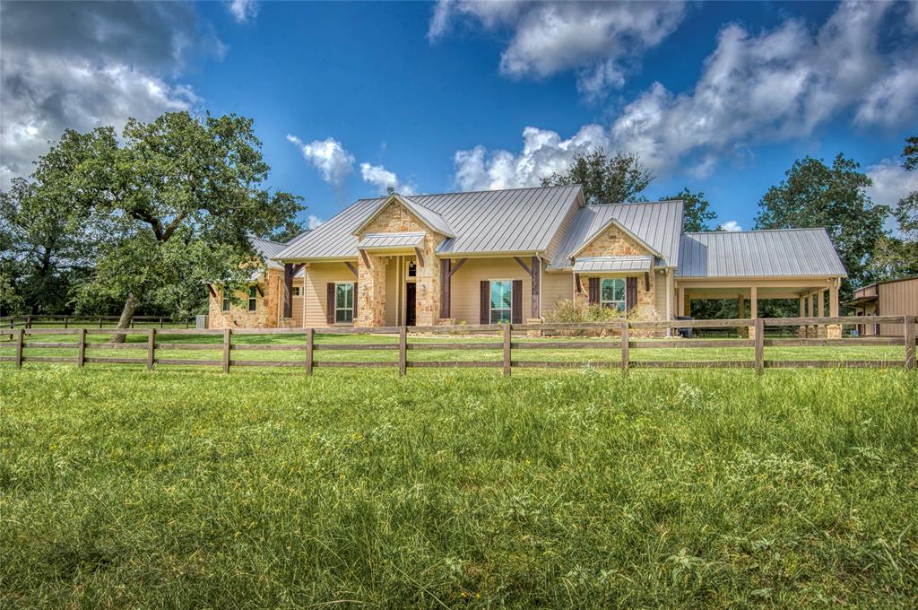 3745 Kuykendall, Bellville, TX 77418