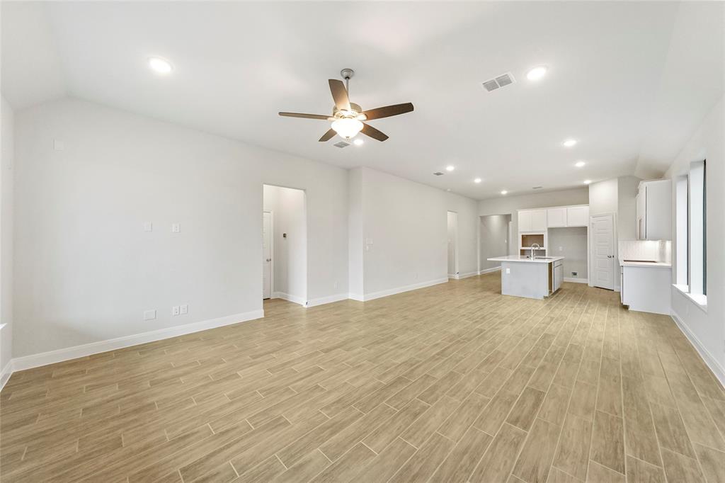 29014 1 HAUTER WAY, Fulshear, Texas 77441, 4 Bedrooms Bedrooms, 6 Rooms Rooms,3 BathroomsBathrooms,Single-family,For Sale,HAUTER WAY,78154101