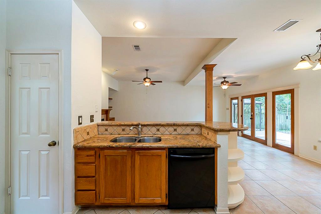 130 2 Trace Creek Drive, Spring, Texas 77381, 4 Bedrooms Bedrooms, 4 Rooms Rooms,3 BathroomsBathrooms,Single-family,For Sale,Trace Creek,79731350