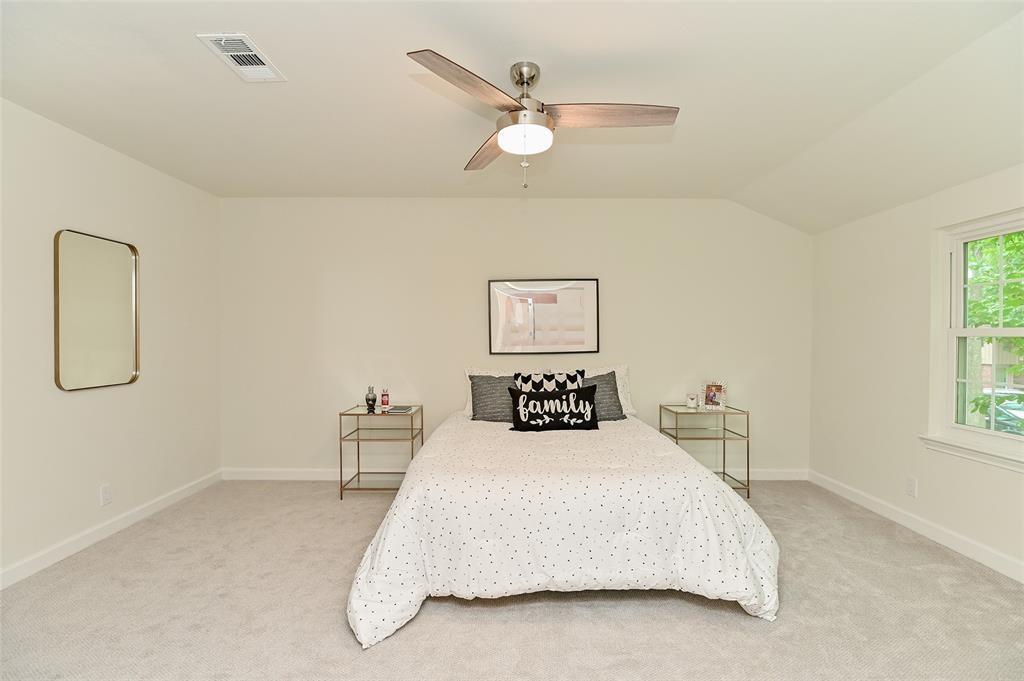12612 2 Rip Van Winkle Drive, Houston, Texas 77024, 3 Bedrooms Bedrooms, 8 Rooms Rooms,2 BathroomsBathrooms,Townhouse/condo,For Sale,Rip Van Winkle,55976326