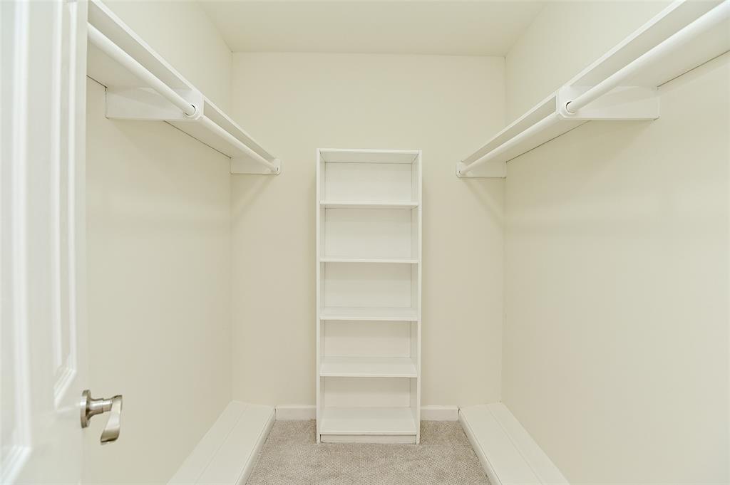 12612 2 Rip Van Winkle Drive, Houston, Texas 77024, 3 Bedrooms Bedrooms, 8 Rooms Rooms,2 BathroomsBathrooms,Townhouse/condo,For Sale,Rip Van Winkle,55976326