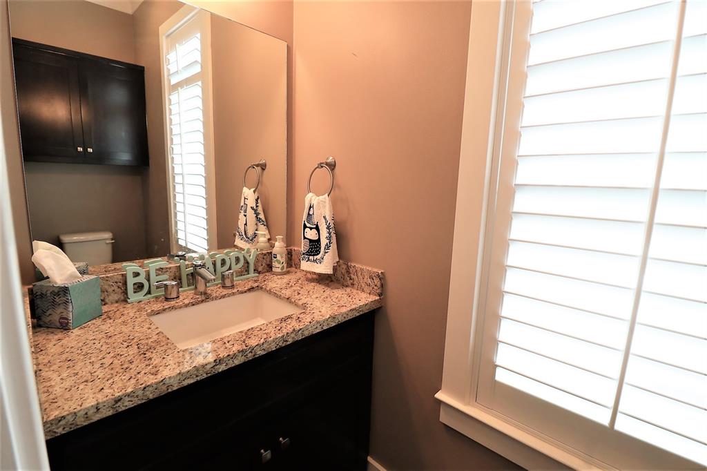 2635 3 Ashland Street, Houston, Texas 77008, 3 Bedrooms Bedrooms, 6 Rooms Rooms,3 BathroomsBathrooms,Townhouse/condo,For Sale,Ashland,67117978