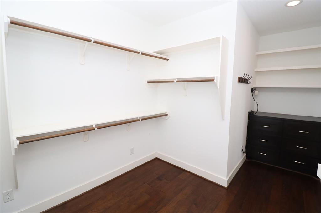 2635 3 Ashland Street, Houston, Texas 77008, 3 Bedrooms Bedrooms, 6 Rooms Rooms,3 BathroomsBathrooms,Townhouse/condo,For Sale,Ashland,67117978