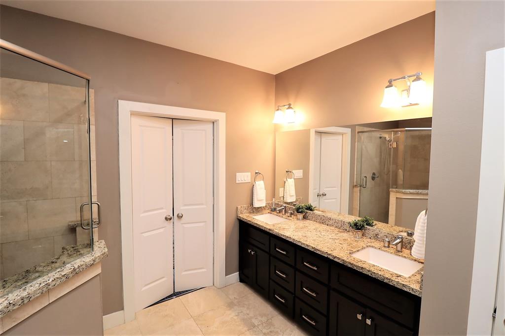2635 3 Ashland Street, Houston, Texas 77008, 3 Bedrooms Bedrooms, 6 Rooms Rooms,3 BathroomsBathrooms,Townhouse/condo,For Sale,Ashland,67117978