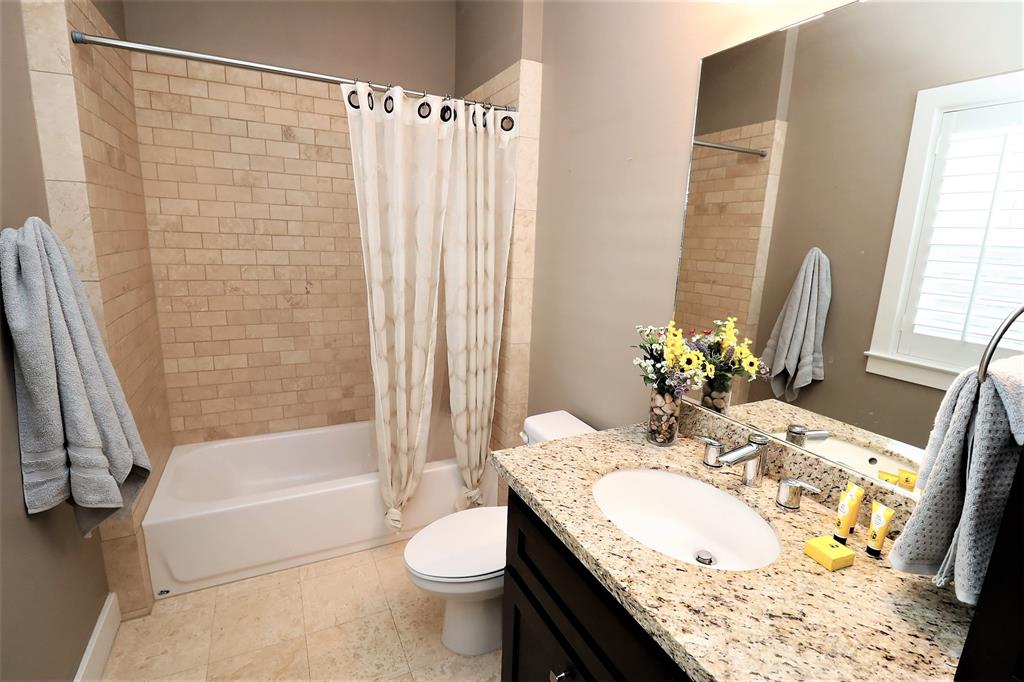 2635 3 Ashland Street, Houston, Texas 77008, 3 Bedrooms Bedrooms, 6 Rooms Rooms,3 BathroomsBathrooms,Townhouse/condo,For Sale,Ashland,67117978