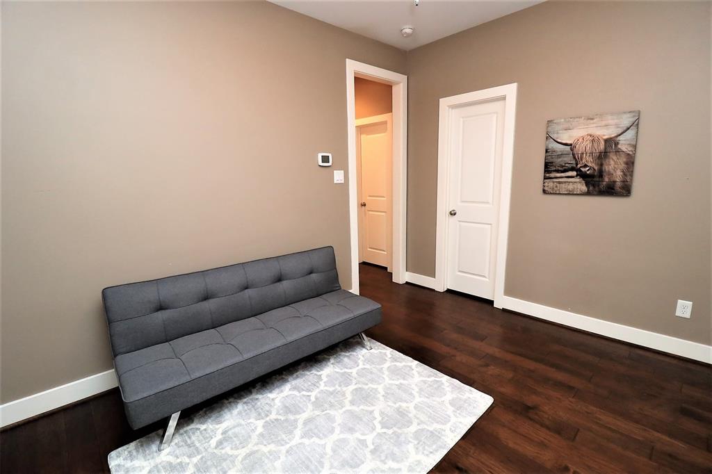2635 3 Ashland Street, Houston, Texas 77008, 3 Bedrooms Bedrooms, 6 Rooms Rooms,3 BathroomsBathrooms,Townhouse/condo,For Sale,Ashland,67117978