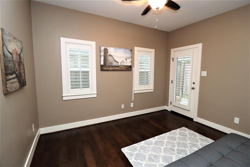 2635 3 Ashland Street, Houston, Texas 77008, 3 Bedrooms Bedrooms, 6 Rooms Rooms,3 BathroomsBathrooms,Townhouse/condo,For Sale,Ashland,67117978
