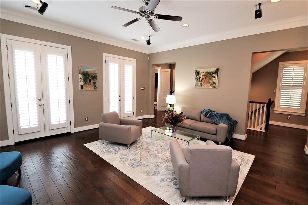 2635 3 Ashland Street, Houston, Texas 77008, 3 Bedrooms Bedrooms, 6 Rooms Rooms,3 BathroomsBathrooms,Townhouse/condo,For Sale,Ashland,67117978