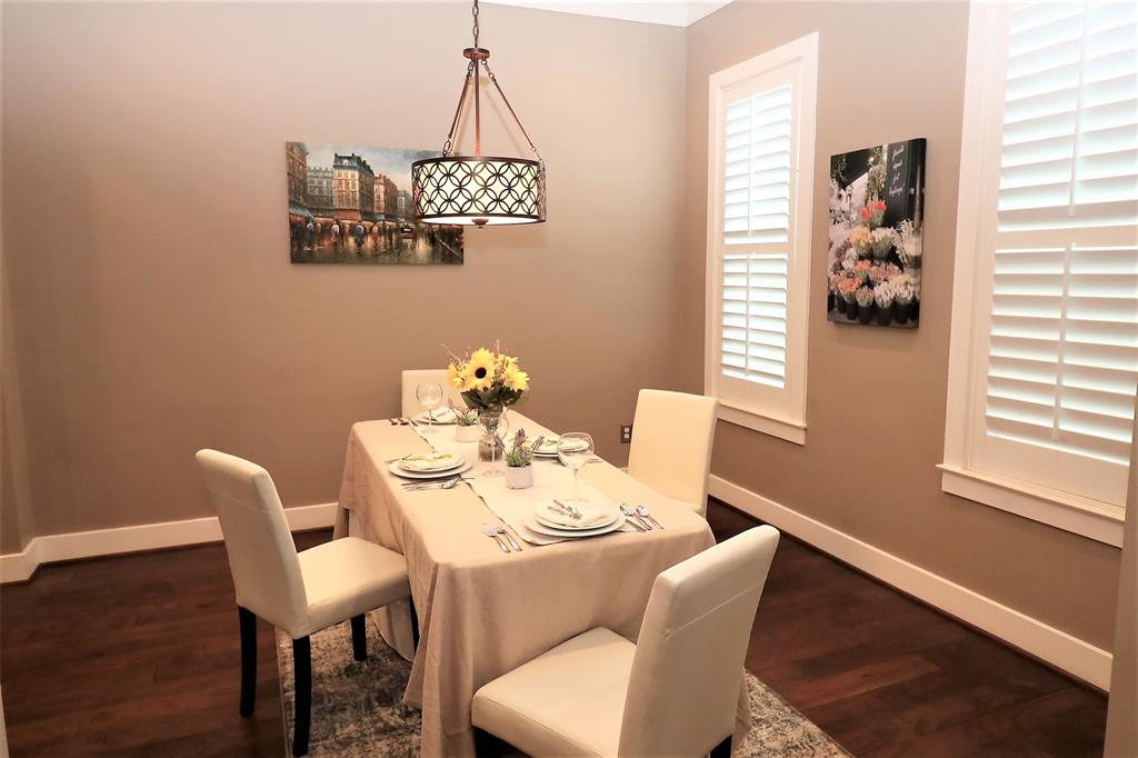 2635 3 Ashland Street, Houston, Texas 77008, 3 Bedrooms Bedrooms, 6 Rooms Rooms,3 BathroomsBathrooms,Townhouse/condo,For Sale,Ashland,67117978