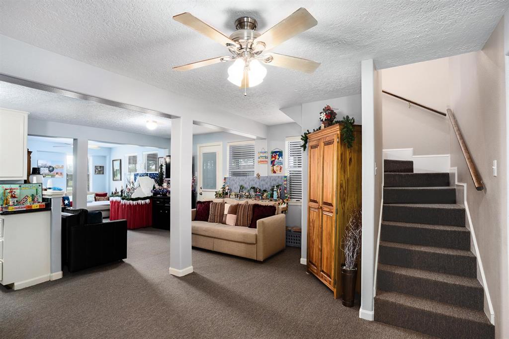 10506 2 County Road 200, Alvin, Texas 77511, 2 Bedrooms Bedrooms, 2 Rooms Rooms,3 BathroomsBathrooms,Single-family,For Sale,County Road 200,52595571