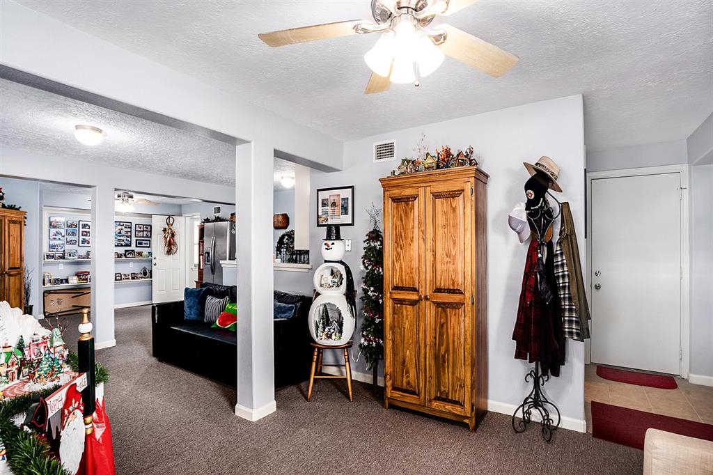 10506 2 County Road 200, Alvin, Texas 77511, 2 Bedrooms Bedrooms, 2 Rooms Rooms,3 BathroomsBathrooms,Single-family,For Sale,County Road 200,52595571
