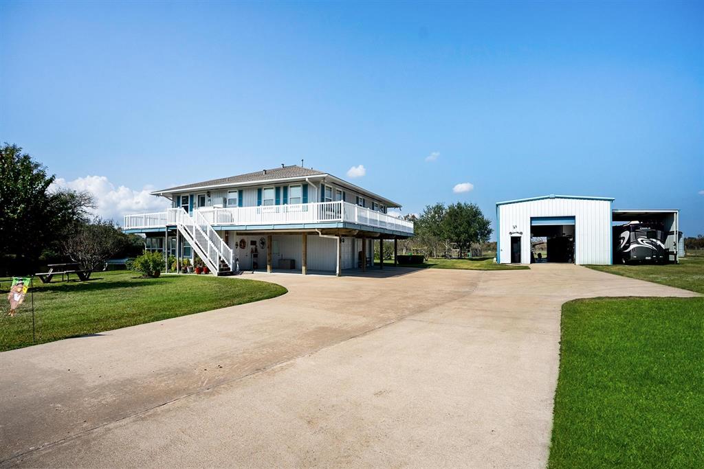 10506 2 County Road 200, Alvin, Texas 77511, 2 Bedrooms Bedrooms, 2 Rooms Rooms,3 BathroomsBathrooms,Single-family,For Sale,County Road 200,52595571