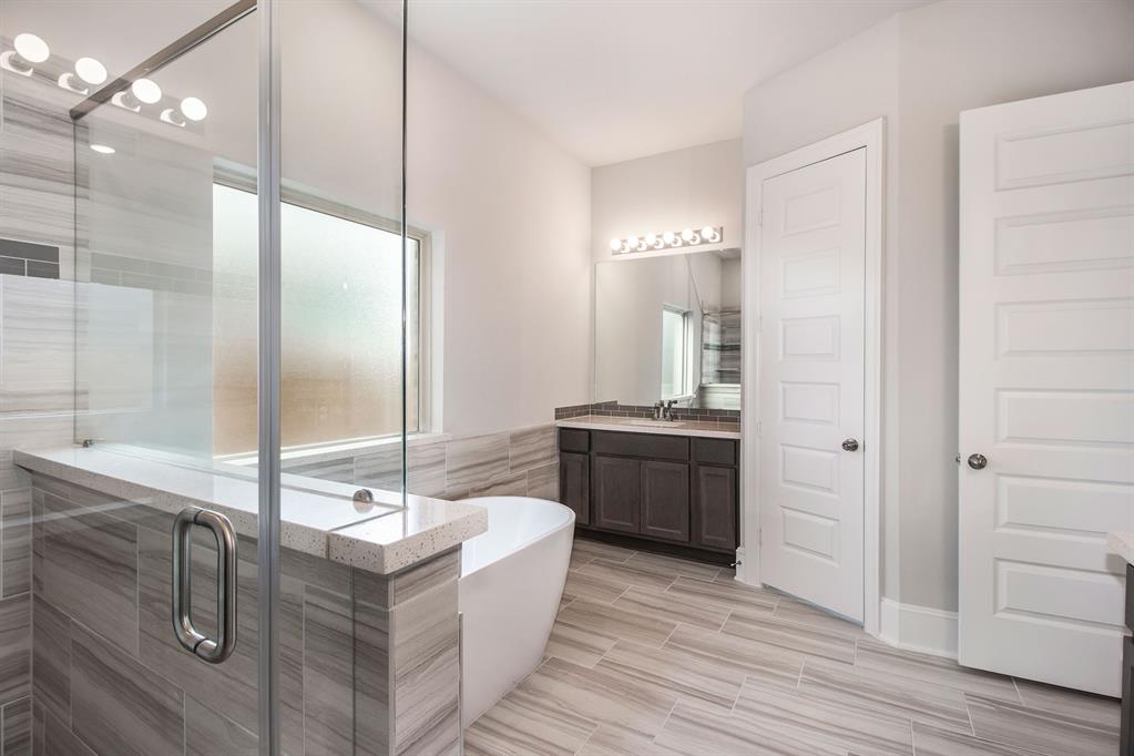 13105 2 Wintery Tide, Texas City, Texas 77568, 4 Bedrooms Bedrooms, 8 Rooms Rooms,3 BathroomsBathrooms,Single-family,For Sale,Wintery Tide,83451480