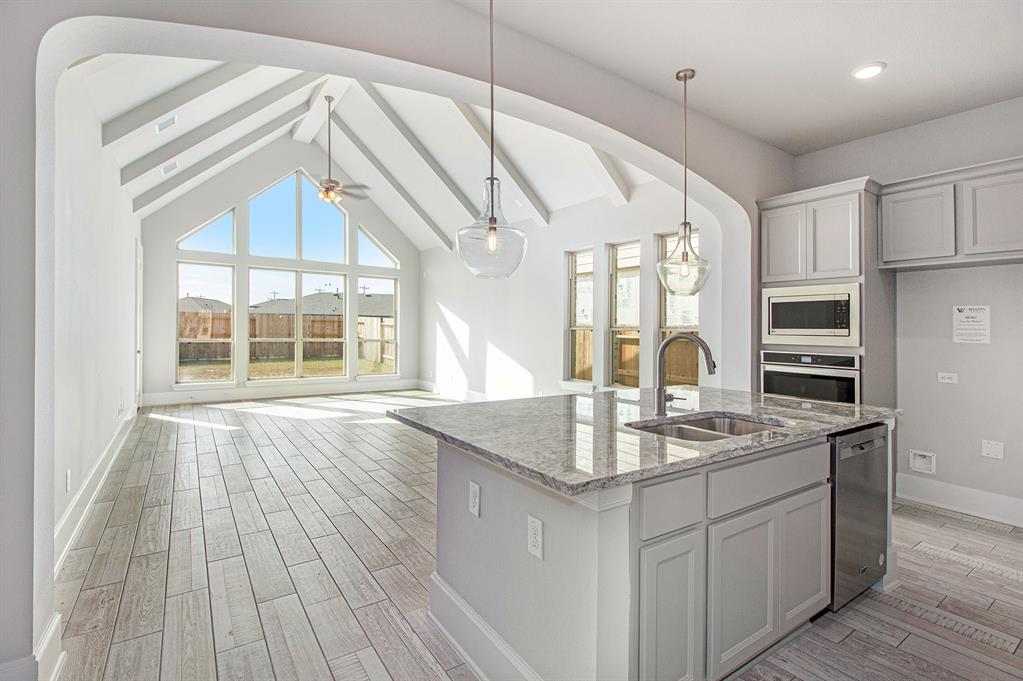 13105 2 Wintery Tide, Texas City, Texas 77568, 4 Bedrooms Bedrooms, 8 Rooms Rooms,3 BathroomsBathrooms,Single-family,For Sale,Wintery Tide,83451480