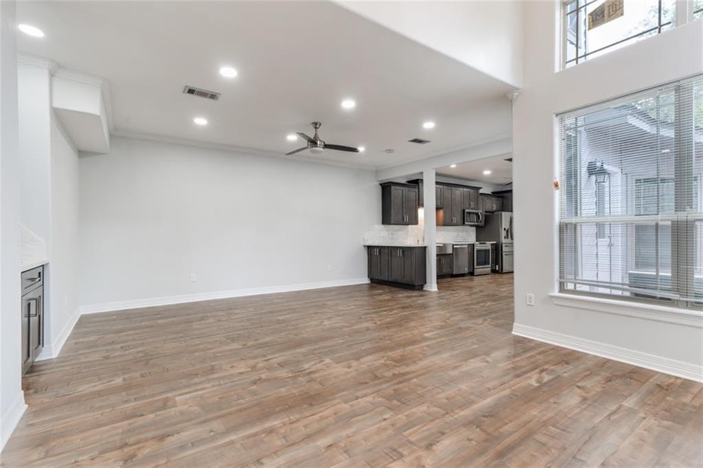 660 2 Eldridge Parkway, Houston, Texas 77079, 3 Bedrooms Bedrooms, 7 Rooms Rooms,2 BathroomsBathrooms,Townhouse/condo,For Sale,Eldridge,65864237