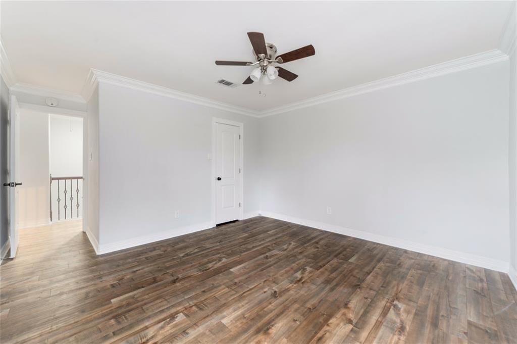 660 2 Eldridge Parkway, Houston, Texas 77079, 3 Bedrooms Bedrooms, 7 Rooms Rooms,2 BathroomsBathrooms,Townhouse/condo,For Sale,Eldridge,65864237