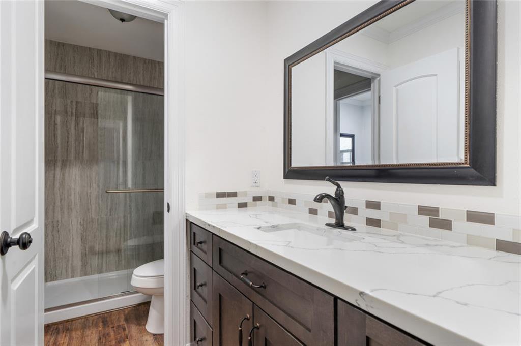 660 2 Eldridge Parkway, Houston, Texas 77079, 3 Bedrooms Bedrooms, 7 Rooms Rooms,2 BathroomsBathrooms,Townhouse/condo,For Sale,Eldridge,65864237