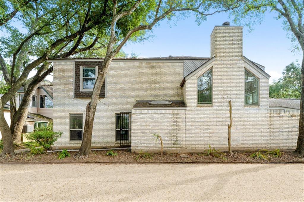 660 2 Eldridge Parkway, Houston, Texas 77079, 3 Bedrooms Bedrooms, 7 Rooms Rooms,2 BathroomsBathrooms,Townhouse/condo,For Sale,Eldridge,65864237