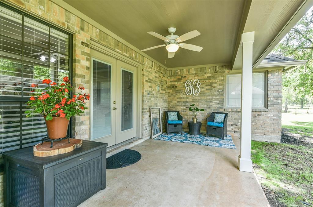 16830 1 County Road 39, Rosharon, Texas 77583, 3 Bedrooms Bedrooms, 9 Rooms Rooms,2 BathroomsBathrooms,Country Homes/acreage,For Sale,County Road 39,72281049