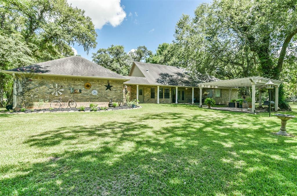 16830 1 County Road 39, Rosharon, Texas 77583, 3 Bedrooms Bedrooms, 9 Rooms Rooms,2 BathroomsBathrooms,Country Homes/acreage,For Sale,County Road 39,72281049