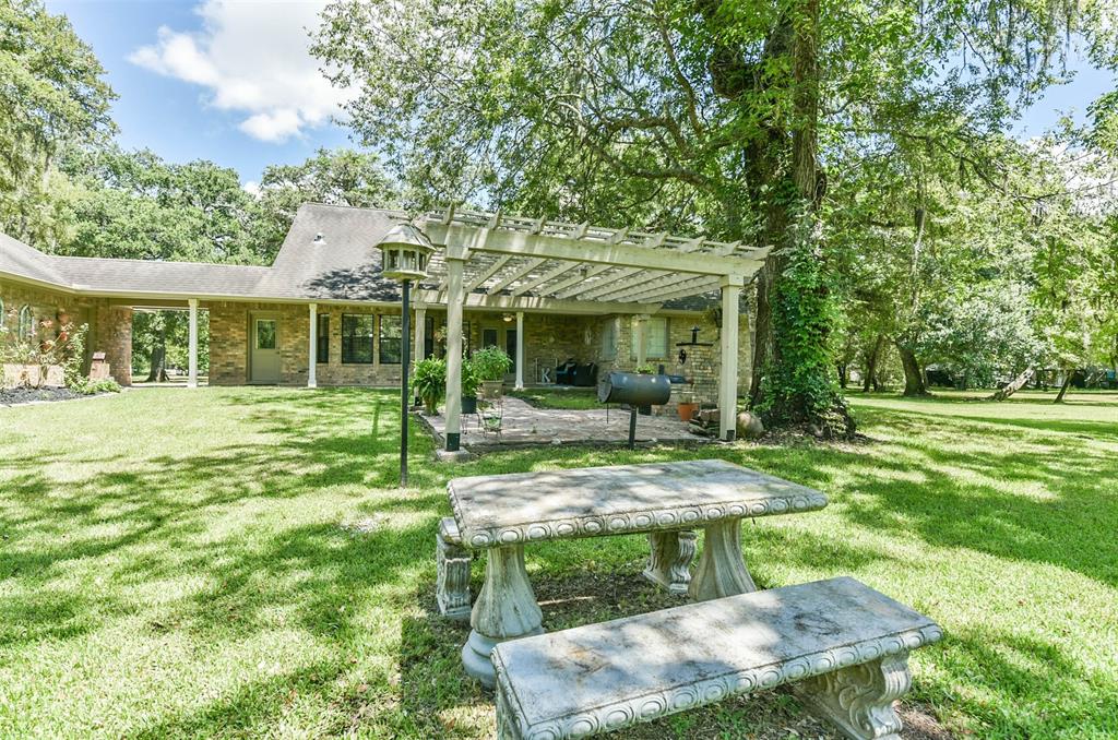 16830 1 County Road 39, Rosharon, Texas 77583, 3 Bedrooms Bedrooms, 9 Rooms Rooms,2 BathroomsBathrooms,Country Homes/acreage,For Sale,County Road 39,72281049